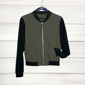 NWOT Babaton Khaki & Black Crepe Lightweight Bomber Jacket Lined Zip Front XXS